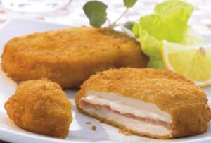 Cordon bleau, limone e insalata